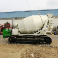 2方履带混凝土搅拌运输车 福沃 2方全地形水泥搅拌罐车