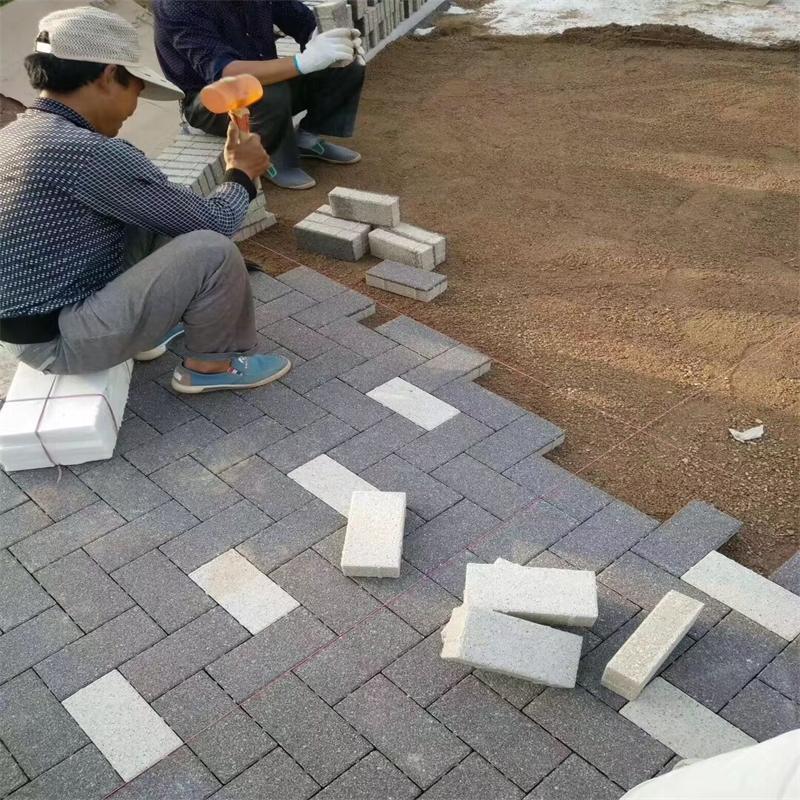 公园透水砖施工